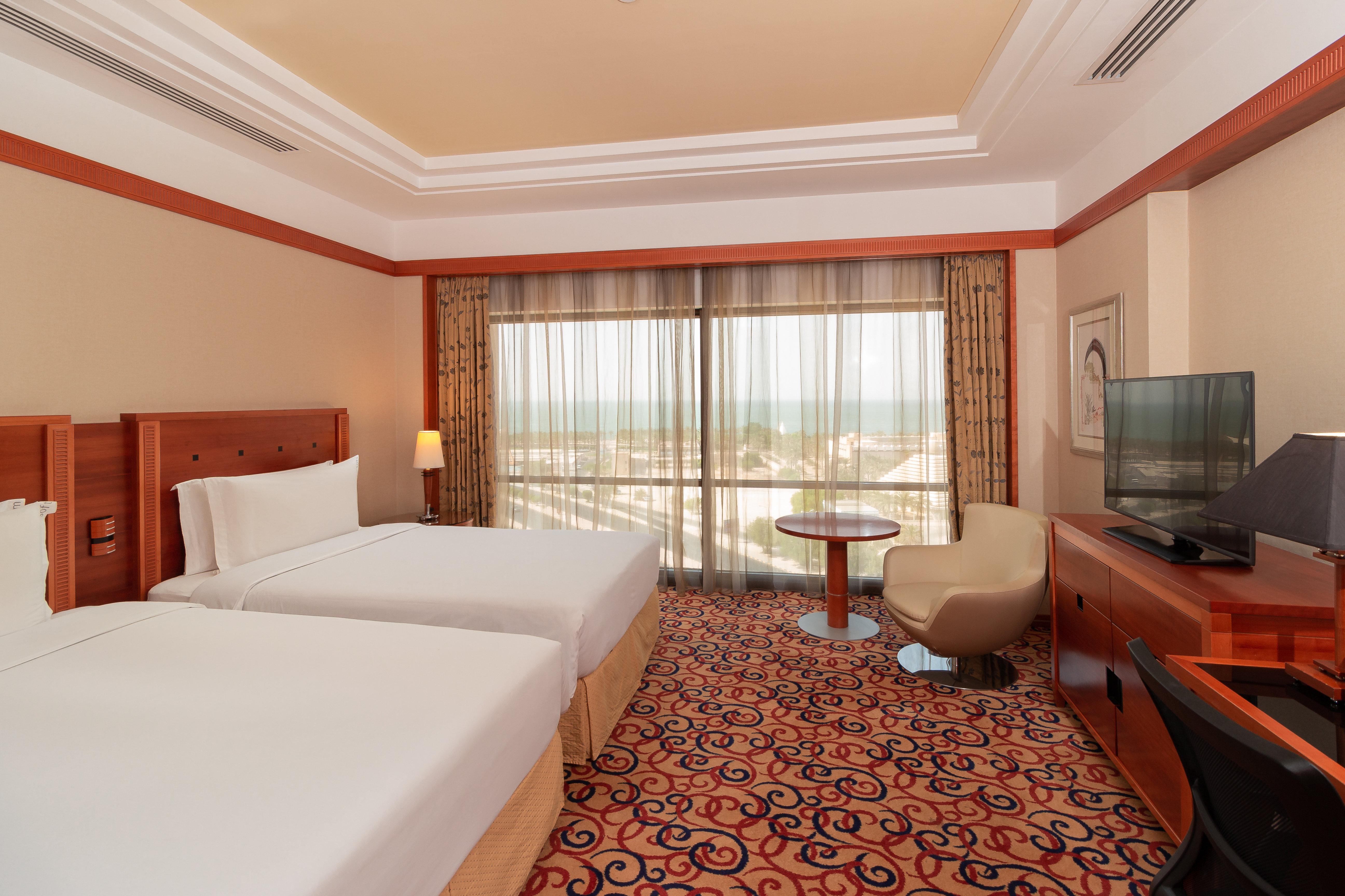 Holiday Inn - Suites Kuwait Salmiya By Ihg Koweït Extérieur photo