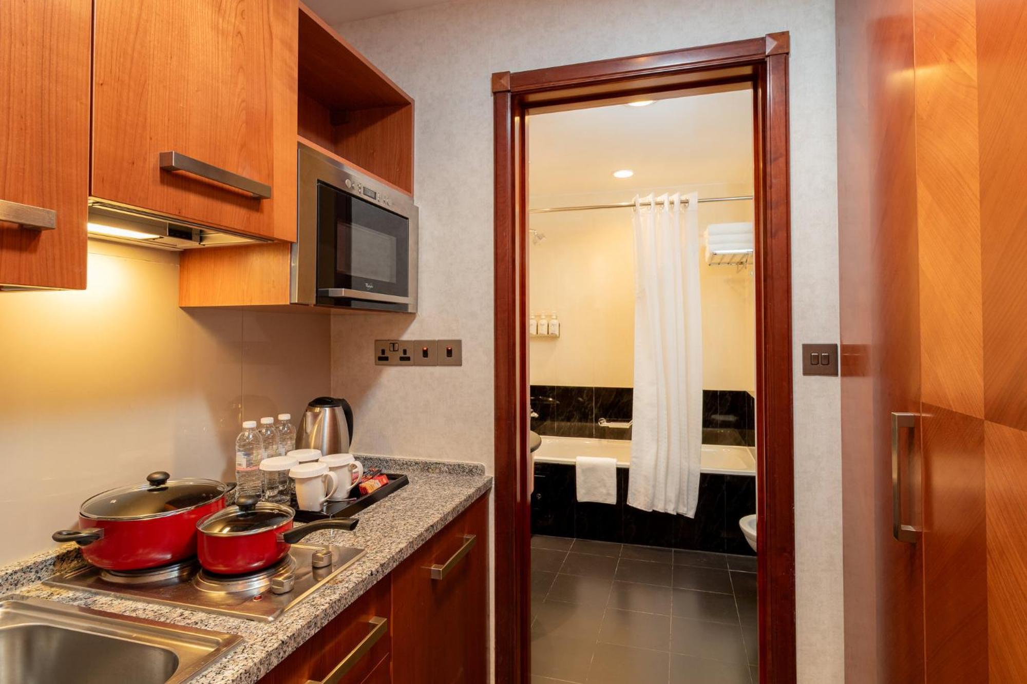 Holiday Inn - Suites Kuwait Salmiya By Ihg Koweït Extérieur photo