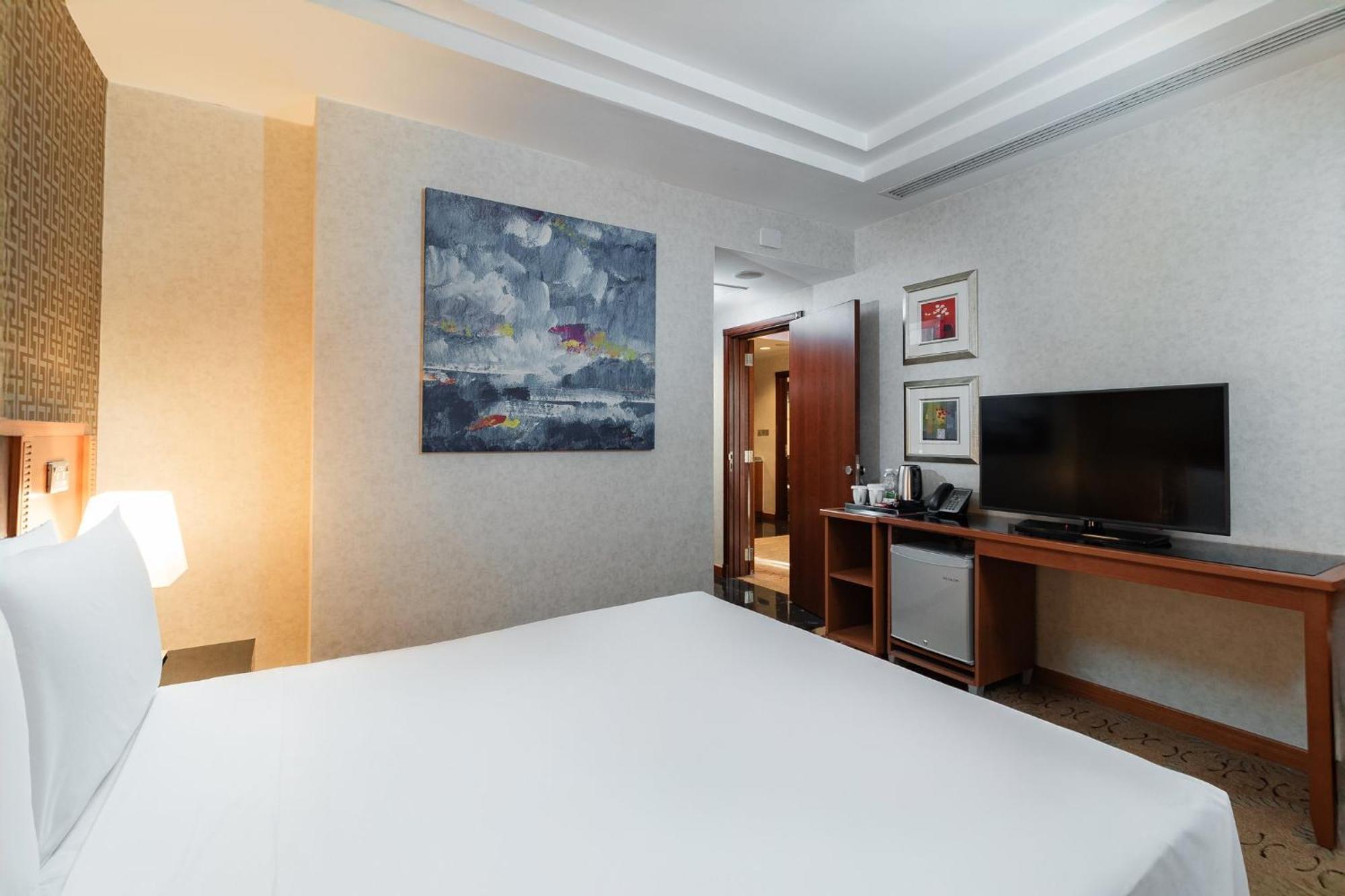 Holiday Inn - Suites Kuwait Salmiya By Ihg Koweït Extérieur photo