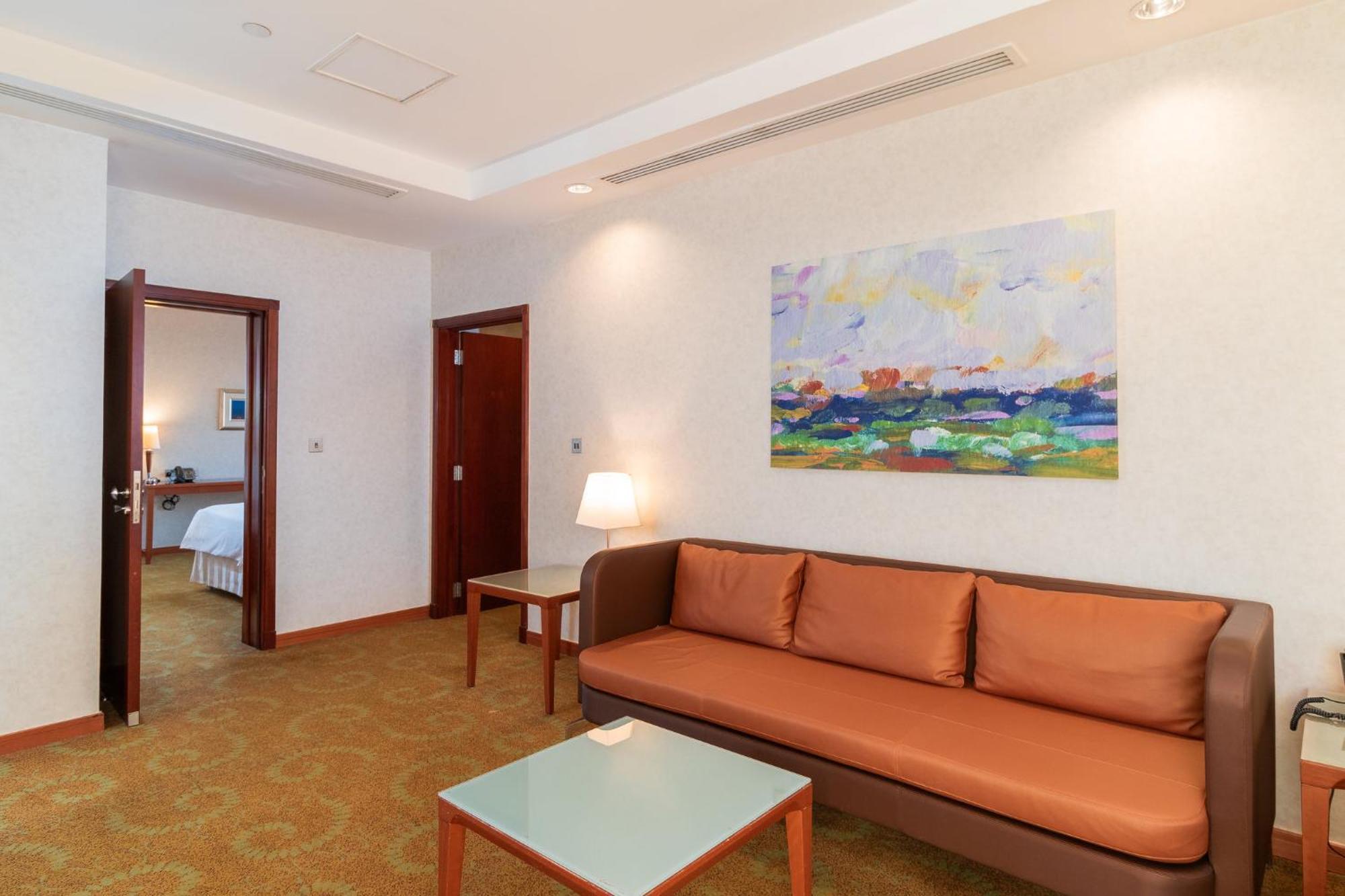 Holiday Inn - Suites Kuwait Salmiya By Ihg Koweït Extérieur photo